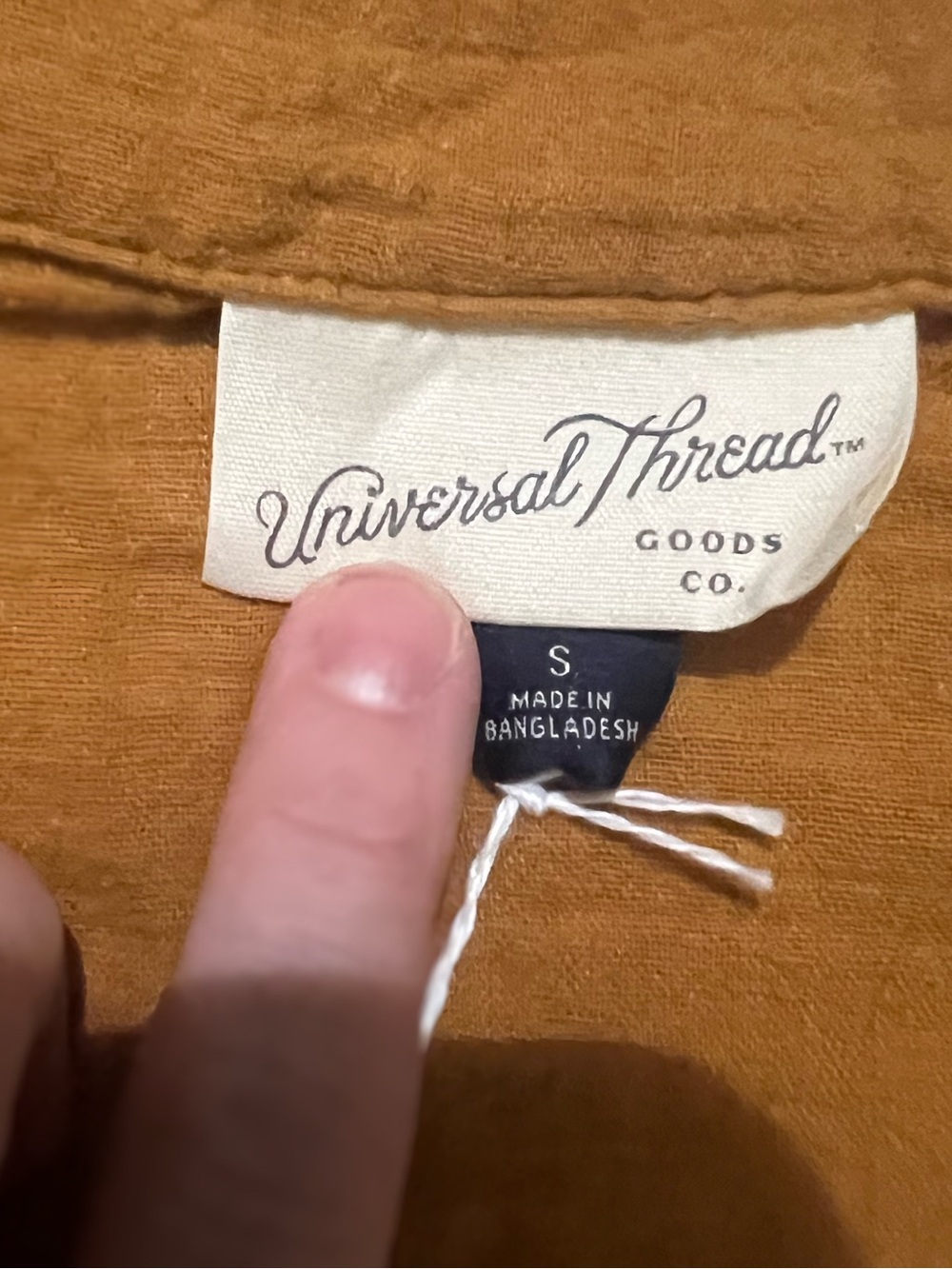 Universal Thread Rust Brown V-Neck Top - Picture 2 of 3